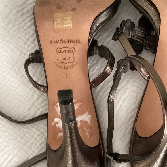 Ramon Tenza Fancy Evening Sandal Size 11.  Smoky gemstones.  One heel has scuff. - Picture 4 of 6